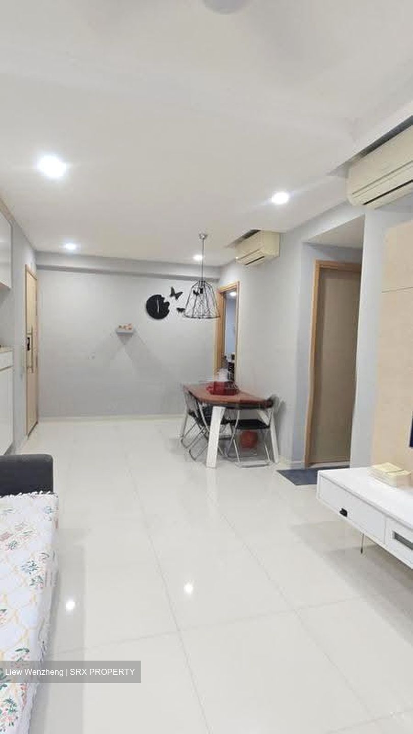 Esparina Residences (D19), Condominium #624429911